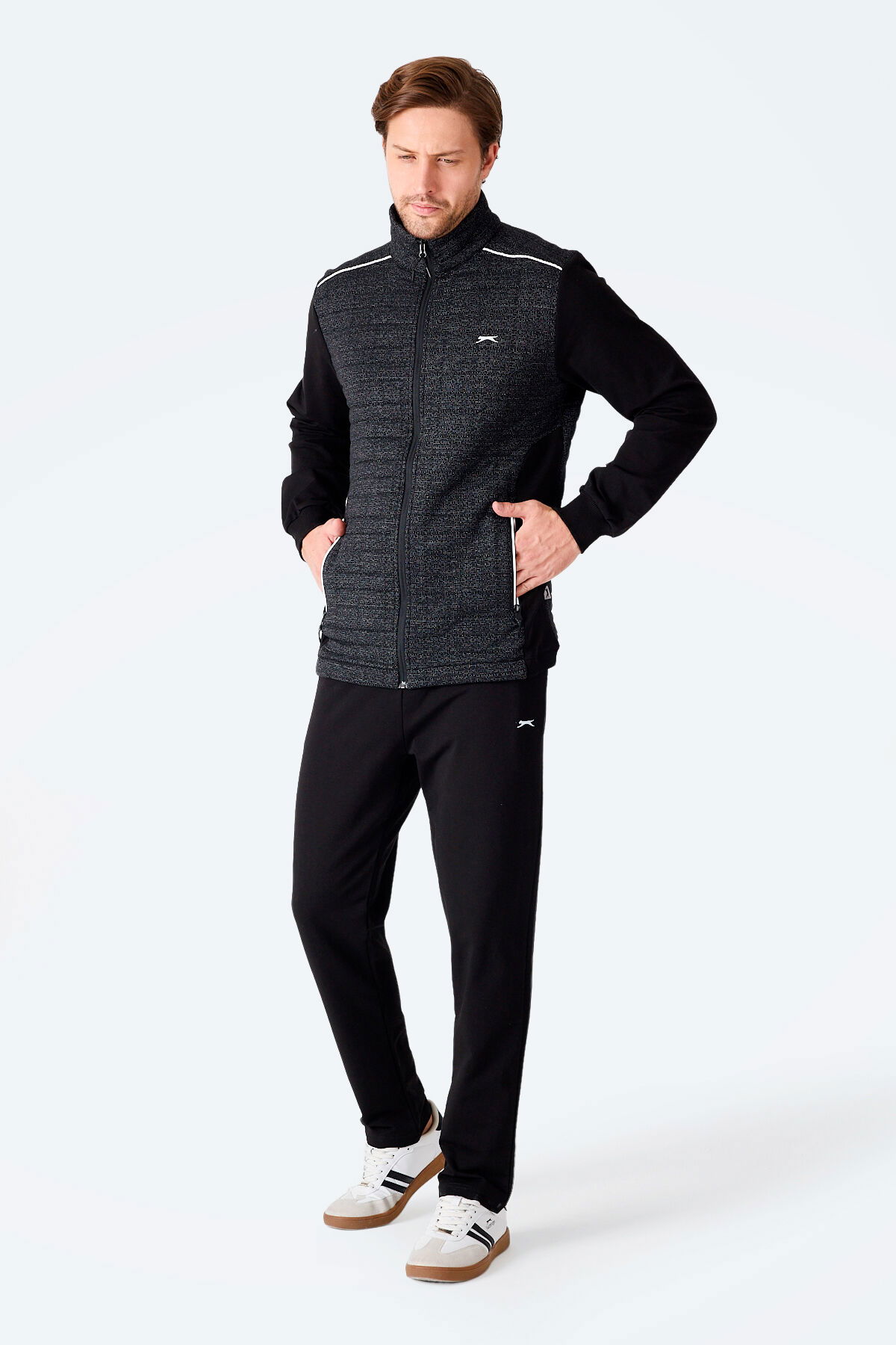 Slazenger FIORA Erkek Fermuarlı Dik Yaka Cepli Siyah Eşofman Takımı - Thumbnail