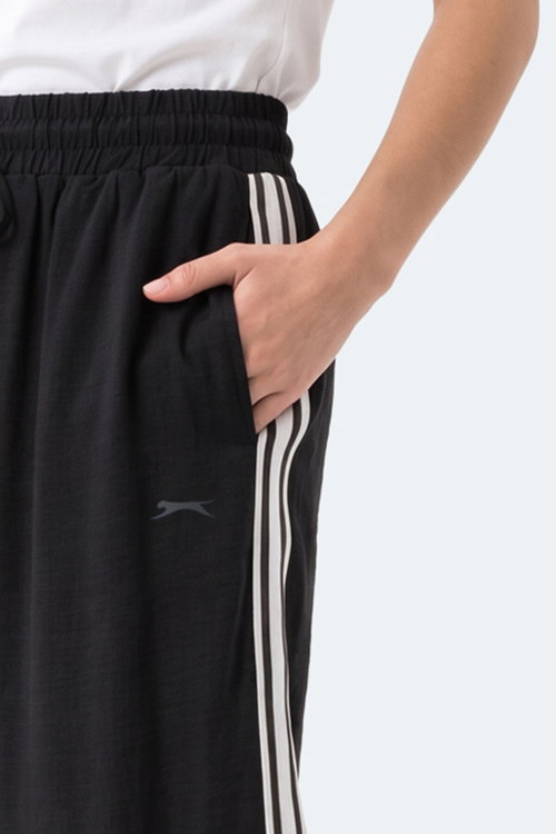 Slazenger STARLIGHT IN Kadın Bol Paça Siyah Eşofman Altı
